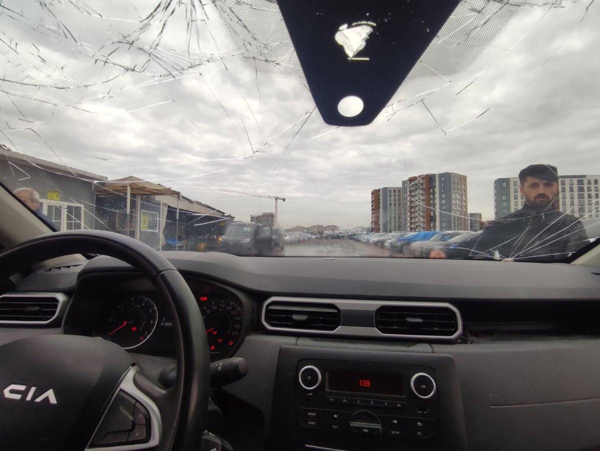 DUSTER ESSENTIAL BLUE DCI 115 4x4