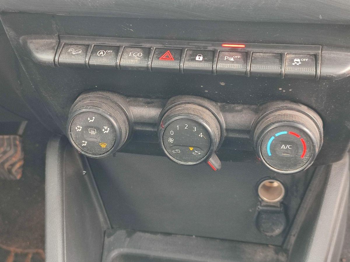 DUSTER ESSENTIAL BLUE DCI 115 4x4