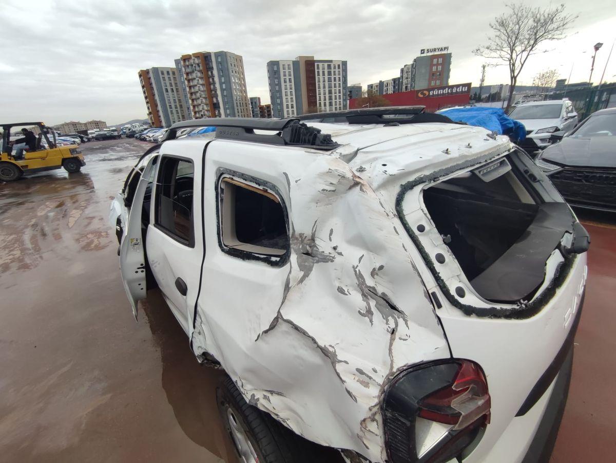 DUSTER ESSENTIAL BLUE DCI 115 4x4