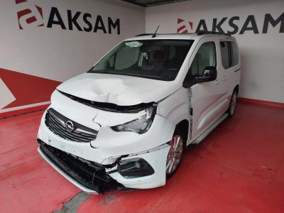 COMBO ULTIMATE 1.5 130 DIZEL AT8