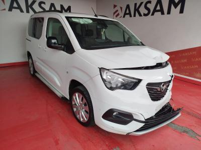 GRANDLAND 1.2 AT8 130 ULTIMATE