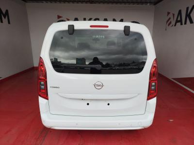 COMBO ULTIMATE 1.5 130 DIZEL AT8