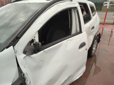 DUSTER ESSENTIAL BLUE DCI 115 4x4