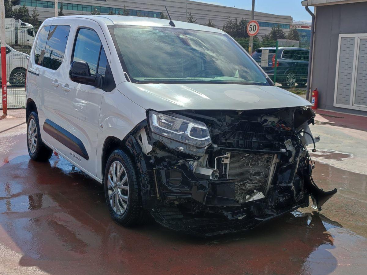 DOBLO COMBI EASY 1.5 100 BLUEHDI