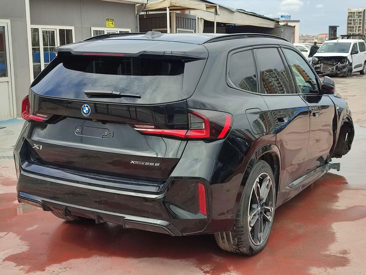 X1 XDRIVE25e 1.5 245 M SPORT