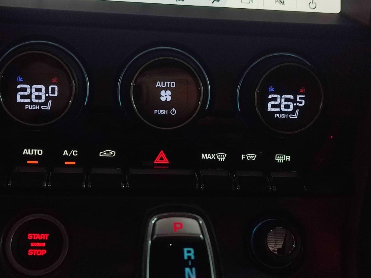 F-TYPE COUPE R-DYNAMIC 2.0I4 300