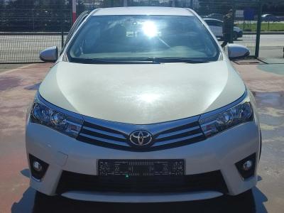 COROLLA 1,6 ADVANCE