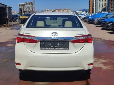COROLLA 1,6 ADVANCE