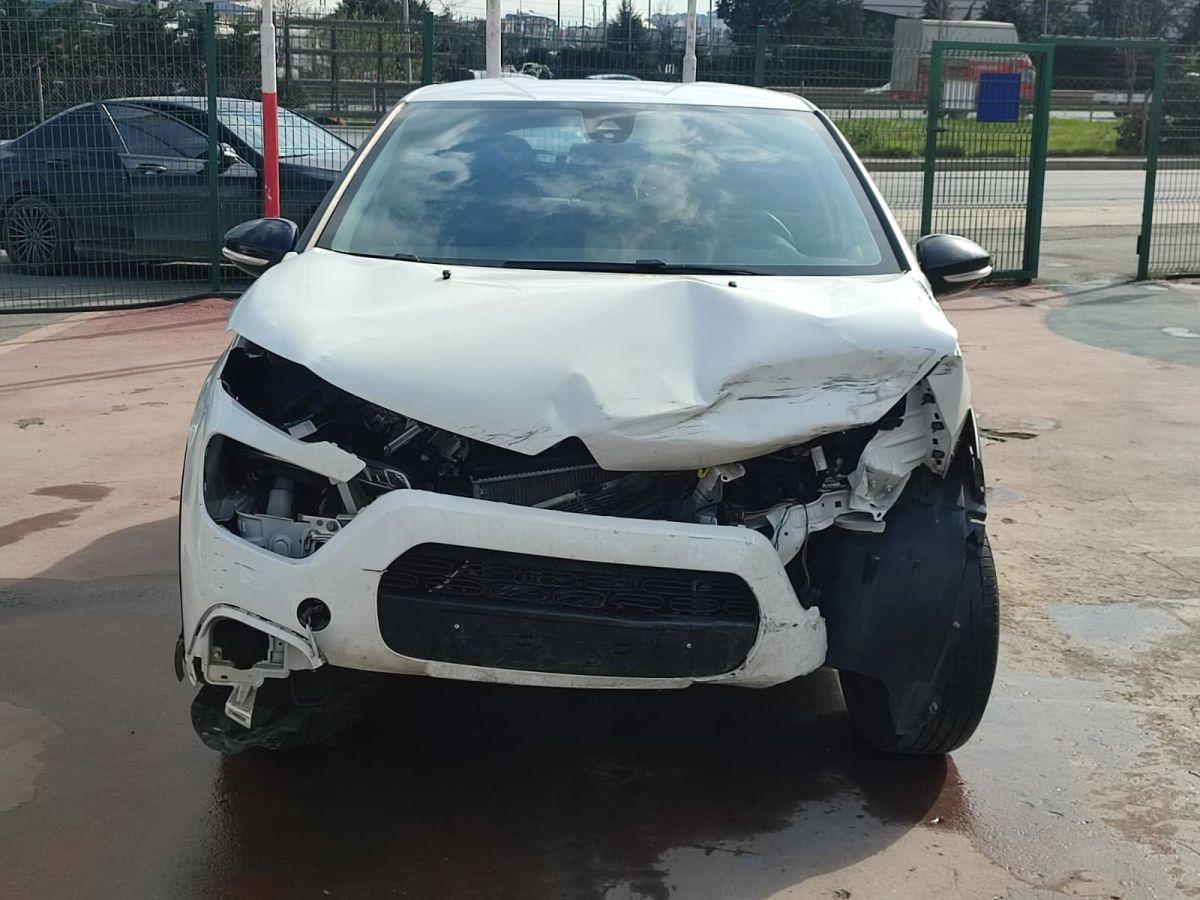 C3 FEEL 1.2 PURETECH 83 S&S