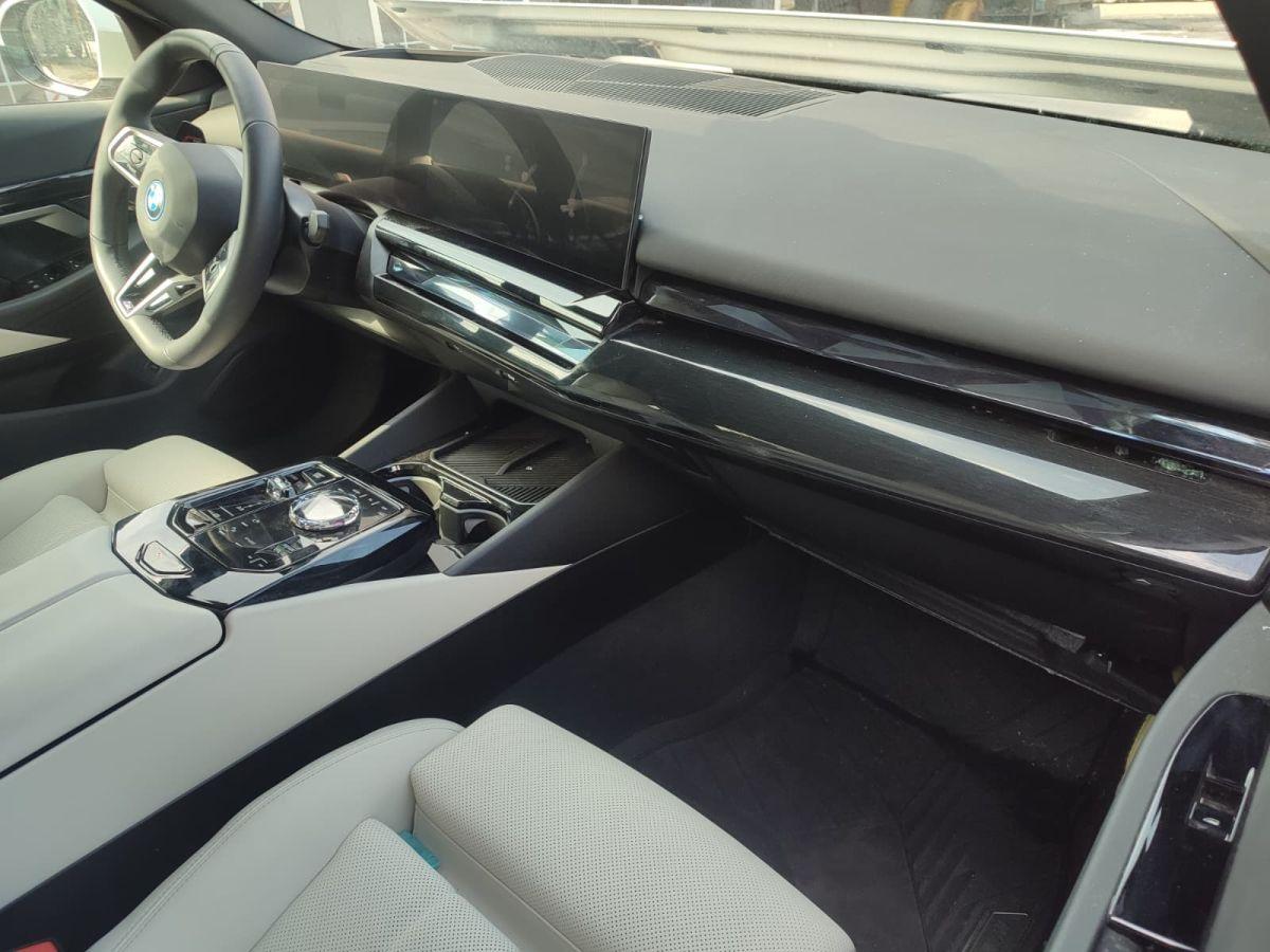 I5 EDRIVE40 M SPORT ( 160 KW )