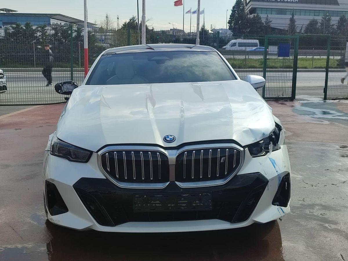 I5 EDRIVE40 M SPORT ( 160 KW )