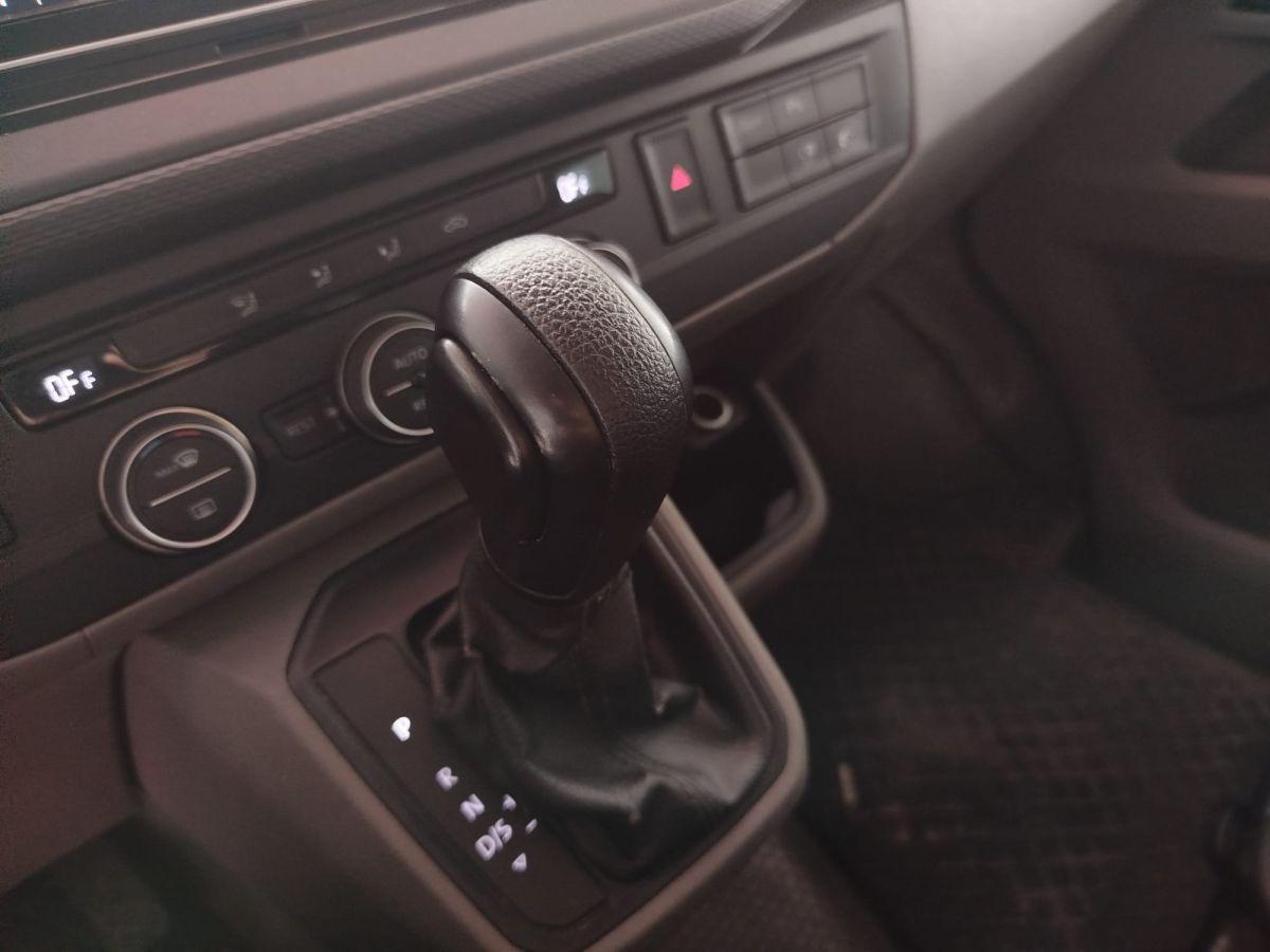 CARAVELLE BMT COMFORTLINE 2.0 TDI 8+1 LWB 150 DSG