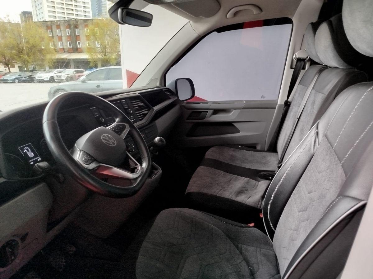 TRANSPORTER PANELVAN 2+1 LWB 110