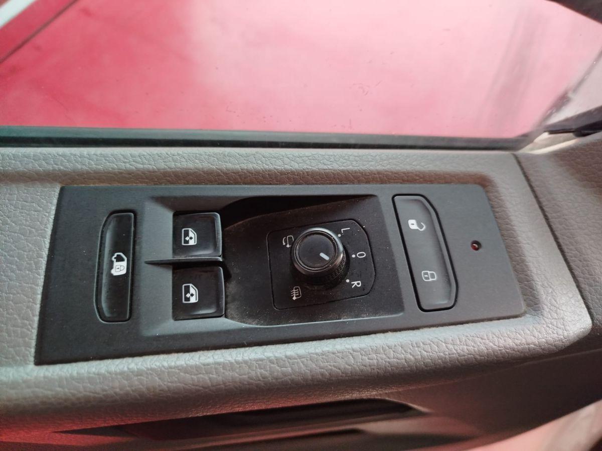 TRANSPORTER PANELVAN 2+1 LWB 110