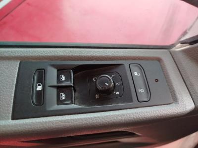 TRANSPORTER PANELVAN 2+1 LWB 110