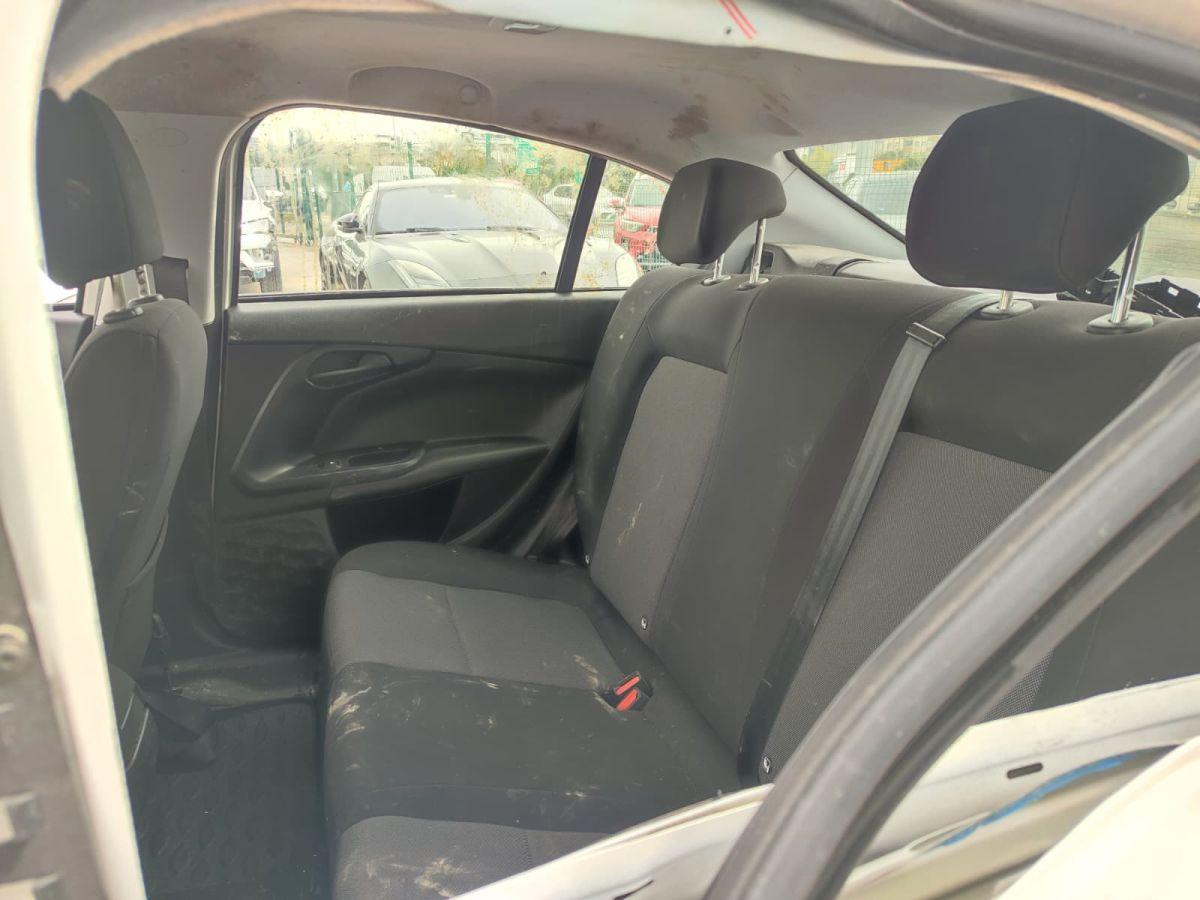 EGEA SEDAN EASY 1.4 FIRE 95 GSR