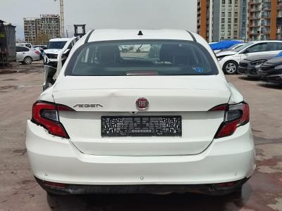 EGEA SEDAN EASY 1.4 FIRE 95 GSR