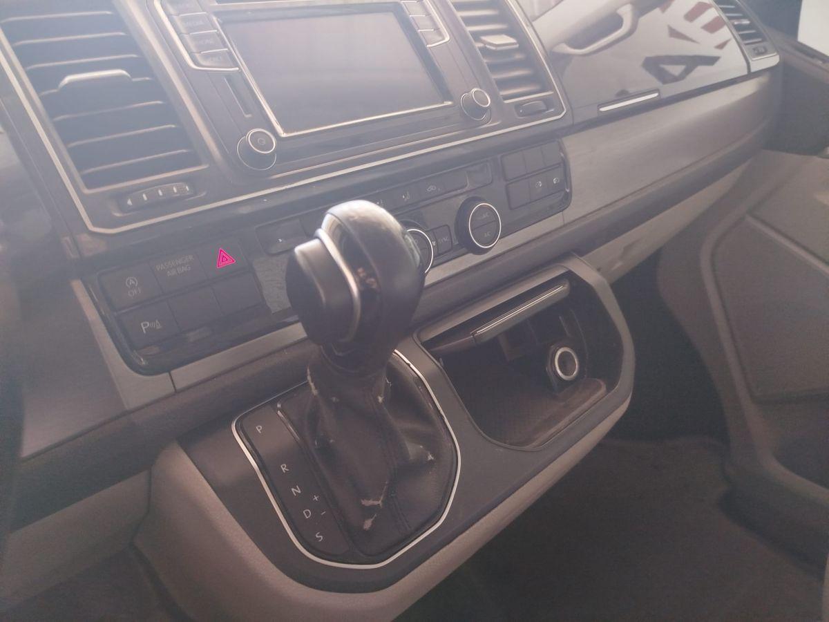 CARAVELLE HIGHLINE 2.0 TDI (8+1) LWB 204 DSG