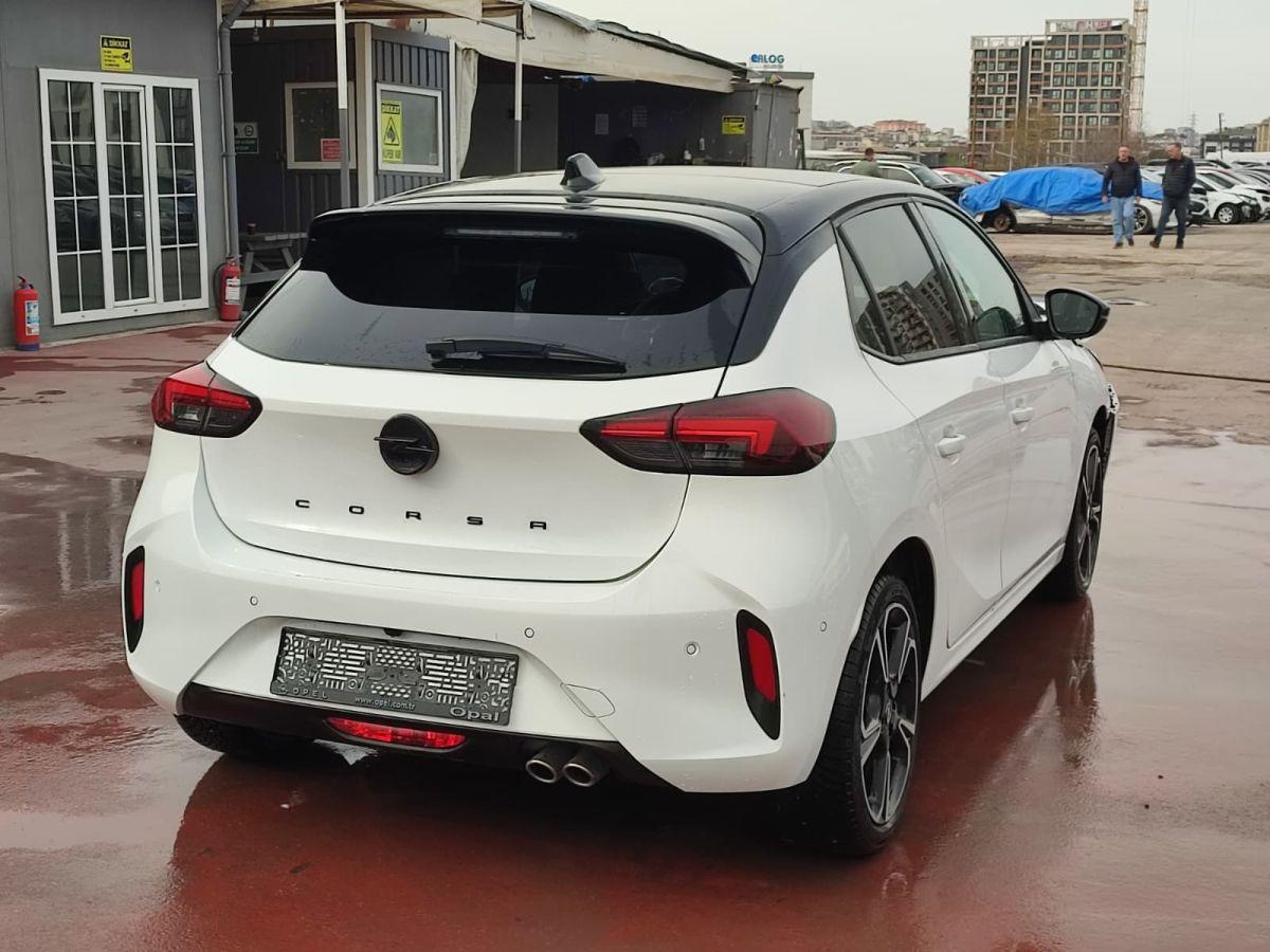 CORSA 1.2 130 AT8 ULTIMATE