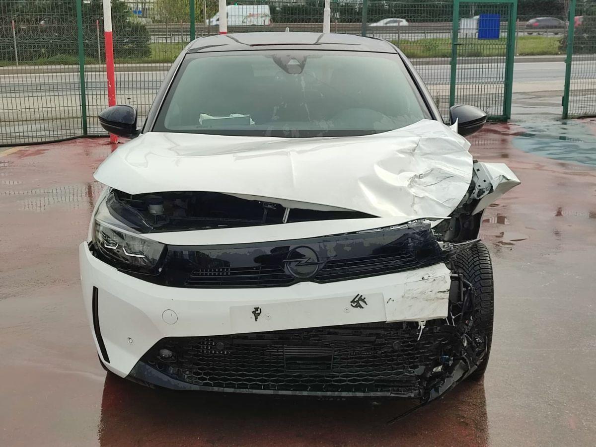 CORSA 1.2 130 AT8 ULTIMATE