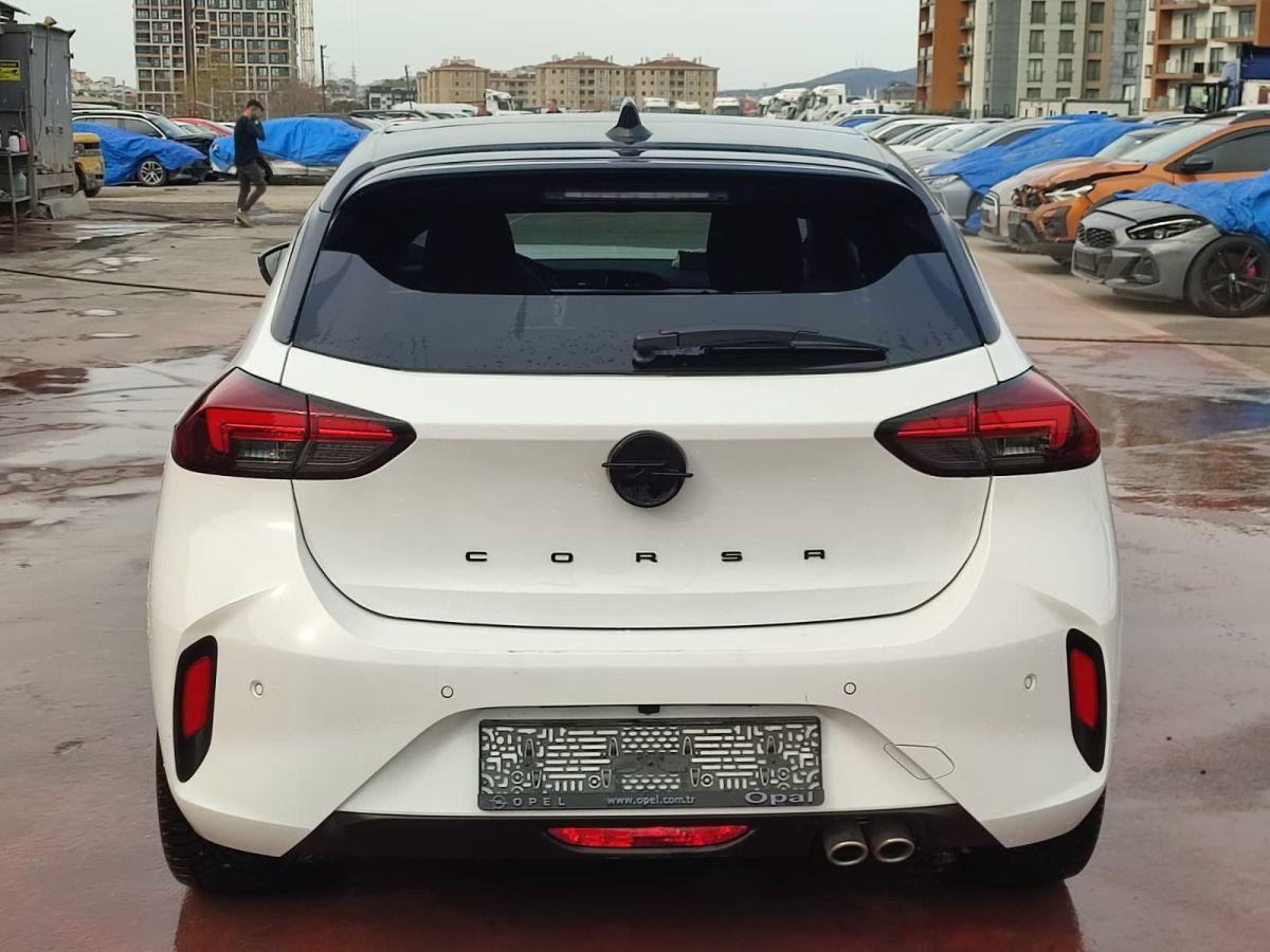 CORSA 1.2 130 AT8 ULTIMATE