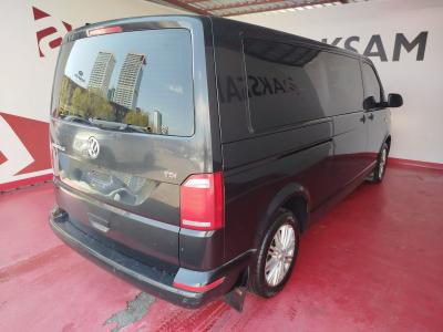 CARAVELLE HIGHLINE 2.0 TDI (8+1) LWB 204 DSG