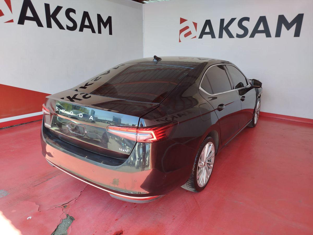 SUPERB 2.0 TDI 193 DSG 4X4 L&K CRYSTAL FL