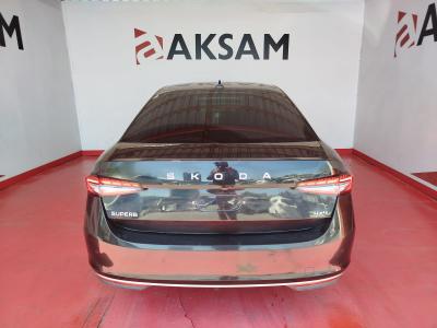 SUPERB 2.0 TDI 193 DSG 4X4 L&K CRYSTAL FL