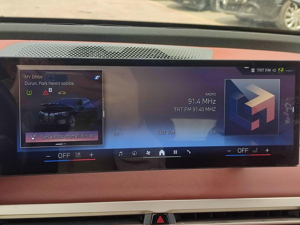 iX XDRIVE50 FIRST EDITION SPORT