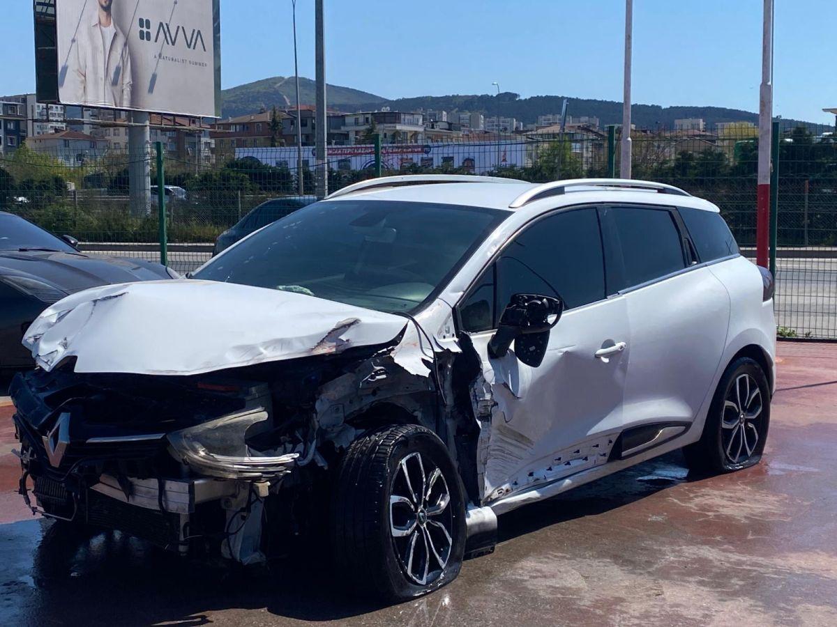CLIO SPORT TOURER ICON 1.5 DCI EDC 90