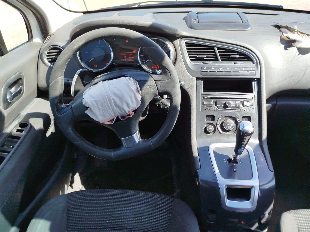 5008 ALLURE 1.6 e-HDI 115 AUTO6R