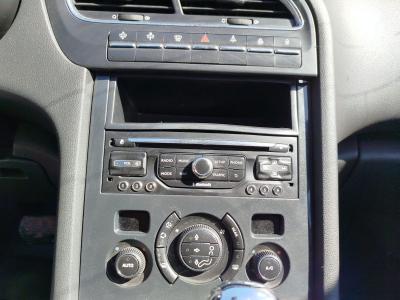 5008 ALLURE 1.6 e-HDI 115 AUTO6R